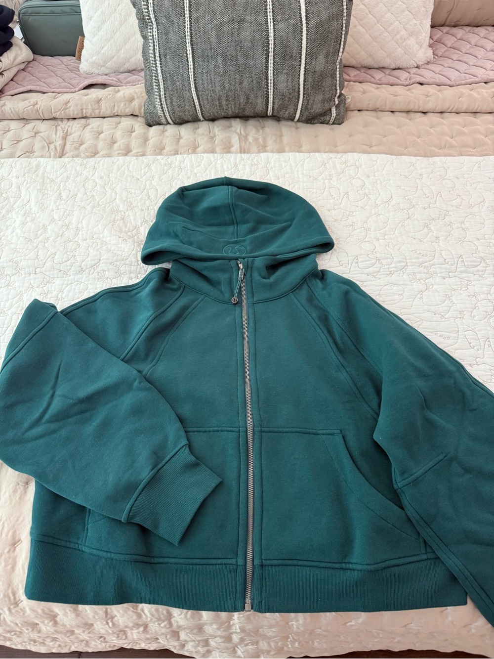 EUC Lululemon Scuba Full-Zip Hoodie M/L Storm Team